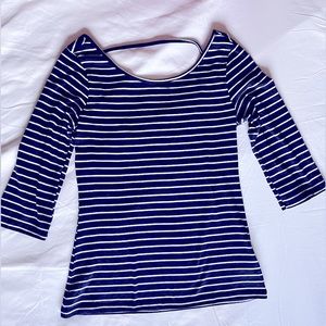 Scoop back striped shirt with 3/4 length sleeves